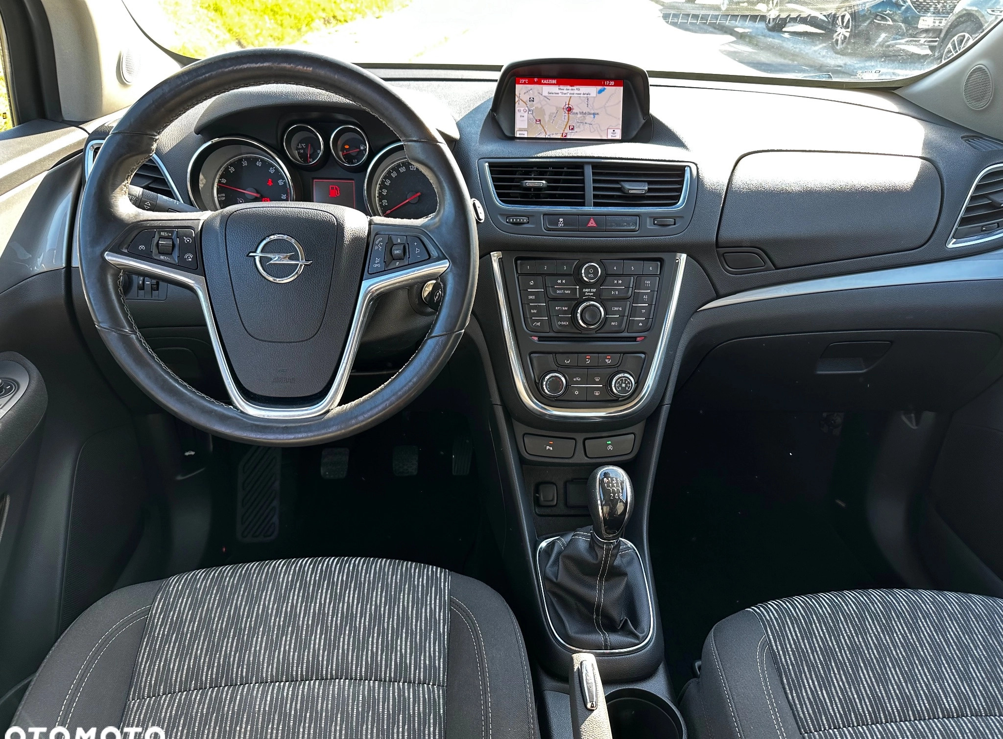 Opel Mokka cena 44950 przebieg: 148718, rok produkcji 2015 z Ustroń małe 232